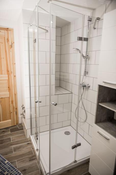 Stadt-Ferienwohnung Mit 55 M² Fuer 2 Erw. Personen Und Kind Bis 3 Jahren Bad Lauterberg Eksteriør billede